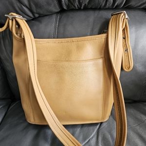 Vintage Coach slim legacy